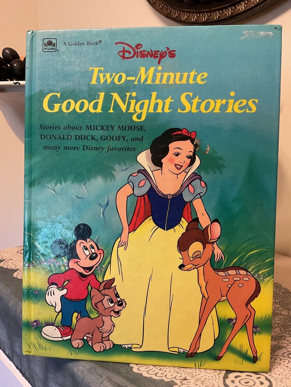1988 A Golden Book Disney's Two-Minute Good Night Stories Hardback Book